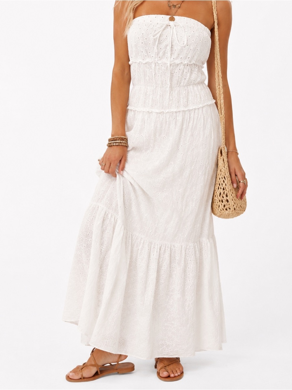 Stunning Vintage XOXO White Eyelet Lace Maxi Dress in Excellent Condition.